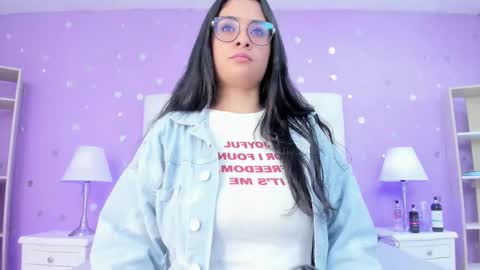 Scarlette  online show from February 4, 2026, 3:01 am