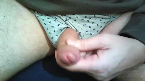 Snapshot of 2001uwuk chatting on November 28, 2025, 5:48 pm 2001uwuk online show from November 28, 2025, 5:48 pm