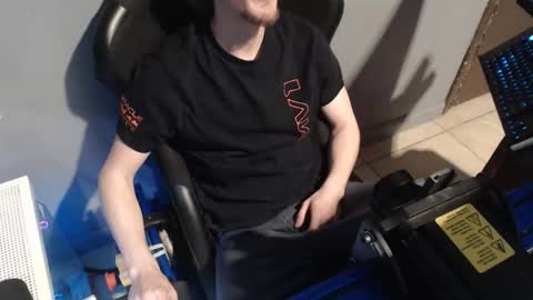 Snapshot of 2big2hype chatting on February 22, 2026, 8:18 pm cheif online show from February 22, 2026, 8:18 pm