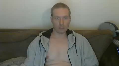 Snapshot of 2small4you83 chatting on November 27, 2025, 8:05 am 2small4you83 online show from November 27, 2025, 8:05 am