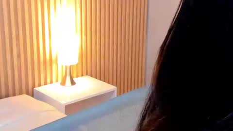 ... .     Angel     . ... online show from September 24, 2025, 8:56 pm