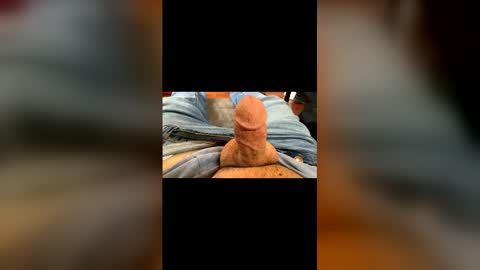 6inchboytoy online show from December 2, 2025, 8:26 pm