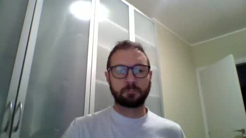 Snapshot of 77architt chatting on December 9, 2024, 9:28 am 77architt online show from December 9, 2024, 9:28 am