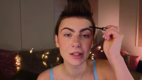 Willow online show from November 23, 2025, 9:25 pm