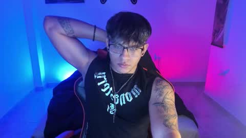 Snapshot of _demon1 chatting on December 15, 2025, 12:37 am _demon1 online show from December 15, 2025, 12:37 am