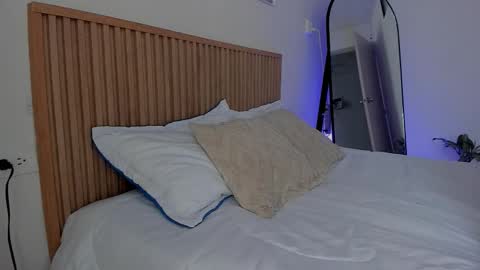 Emma and Tonny online show from February 6, 2026, 2:20 pm