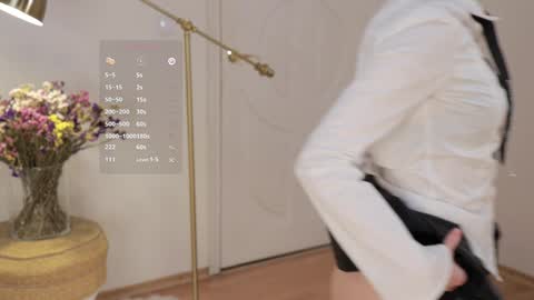 Snapshot of _female_essence_ chatting on December 12, 2024, 12:59 am Essie online show from December 12, 2024, 12:59 am