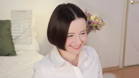 Snapshot of _female_essence_ chatting on December 21, 2024, 11:24 pm Essie online show from December 21, 2024, 11:24 pm