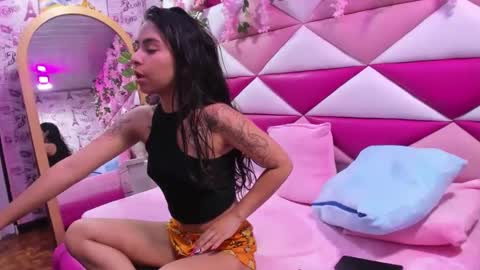 Snapshot of _isabella_swan chatting on October 12, 2025, 3:16 am _isabella_swan online show from October 12, 2025, 3:16 am