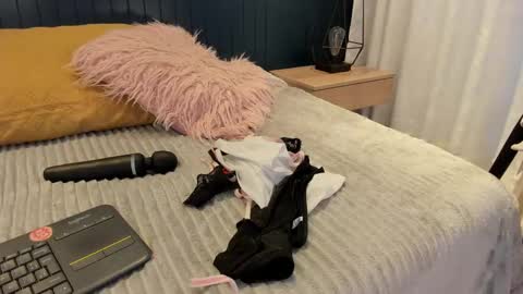 Snapshot of _julyetta chatting on January 25, 2025, 3:09 pm Julietta Next broadcast December 1st 700 AM Colombia time online show from January 25, 2025, 3:09 pm