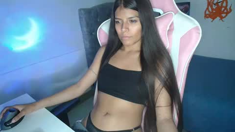 _kendall_jones online show from February 8, 2025, 1:00 am