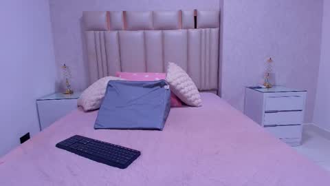 Snapshot of _miavelvet chatting on February 25, 2026, 11:53 am Mia online show from February 25, 2026, 11:53 am