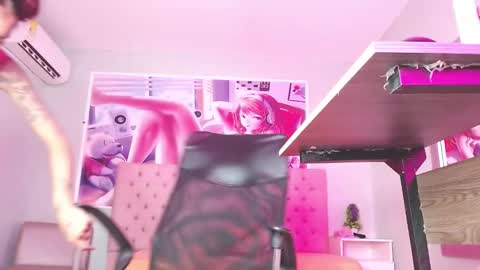 Snapshot of _miia_sweet chatting on December 13, 2024, 3:21 pm Paula online show from December 13, 2024, 3:21 pm