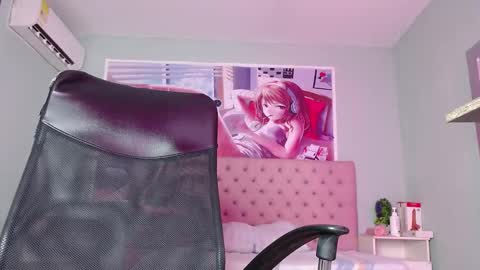 Snapshot of _miia_sweet chatting on December 23, 2024, 11:57 am Paula online show from December 23, 2024, 11:57 am