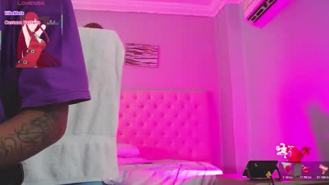 Snapshot of _miia_sweet chatting on November 1, 2025, 11:23 am Paula online show from November 1, 2025, 11:23 am