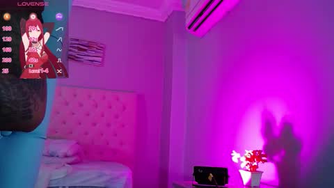 Snapshot of _miia_sweet chatting on December 16, 2025, 11:26 am Paula online show from December 16, 2025, 11:26 am