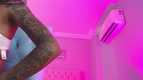 Snapshot of _miia_sweet chatting on January 19, 2026, 11:25 am Paula online show from January 19, 2026, 11:25 am