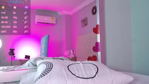 Snapshot of _miia_sweet chatting on March 1, 2026, 11:23 am Paula online show from March 1, 2026, 11:23 am