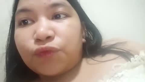 Snapshot of _milkytitsmomxx_ chatting on January 18, 2026, 5:06 pm _milkytitsmomxx_ online show from January 18, 2026, 5:06 pm