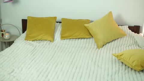 _million_dollarsmile online show from February 23, 2026, 4:15 pm