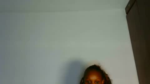 Mimi online show from February 6, 2026, 2:09 pm