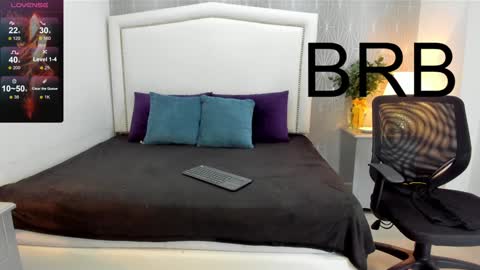  peach1  online show from January 29, 2025, 4:41 pm