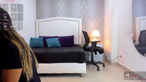  peach1  online show from December 19, 2025, 2:24 pm