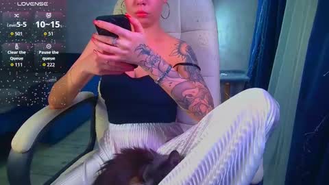 Snapshot of _pink__rabbit_ chatting on January 18, 2026, 3:38 pm Ilona online show from January 18, 2026, 3:38 pm