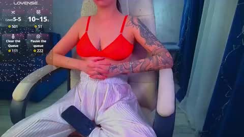 Snapshot of _pink__rabbit_ chatting on January 19, 2026, 12:53 pm Ilona online show from January 19, 2026, 12:53 pm