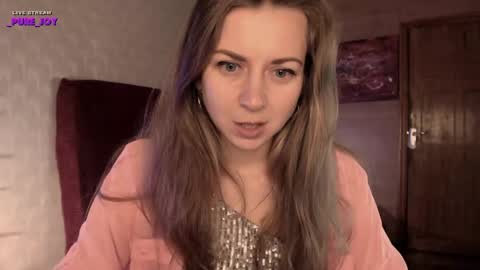 Snapshot of _pure_joy chatting on December 11, 2024, 11:10 pm Joy online show from December 11, 2024, 11:10 pm