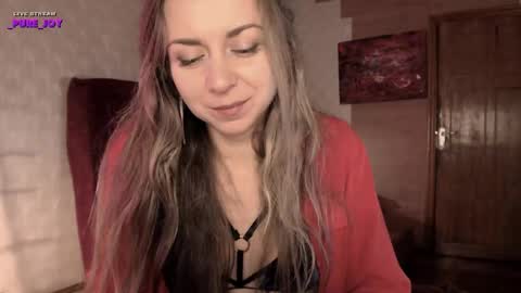 Snapshot of _pure_joy chatting on December 13, 2024, 9:09 pm Joy online show from December 13, 2024, 9:09 pm