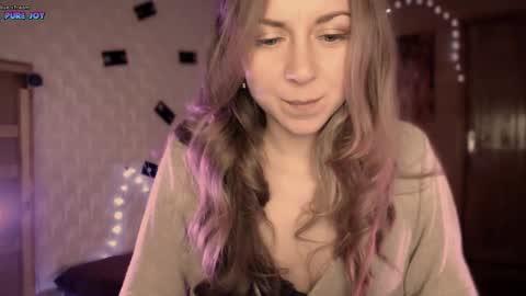 Snapshot of _pure_joy chatting on February 9, 2025, 2:17 am Joy online show from February 9, 2025, 2:17 am