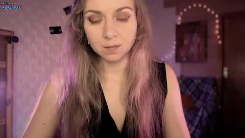 Snapshot of _pure_joy chatting on February 17, 2025, 9:30 pm Joy online show from February 17, 2025, 9:30 pm