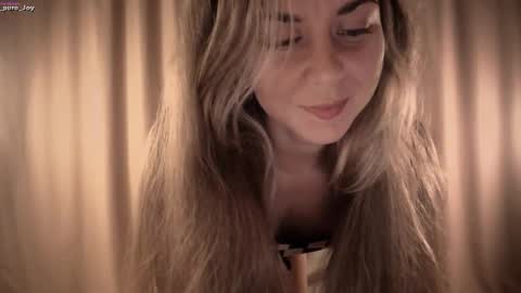 Snapshot of _pure_joy chatting on September 21, 2025, 5:47 pm Joy online show from September 21, 2025, 5:47 pm