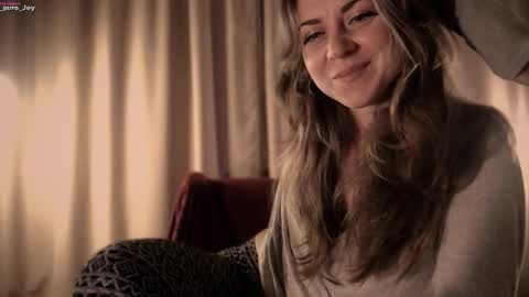 Snapshot of _pure_joy chatting on October 6, 2025, 6:49 pm Joy online show from October 6, 2025, 6:49 pm