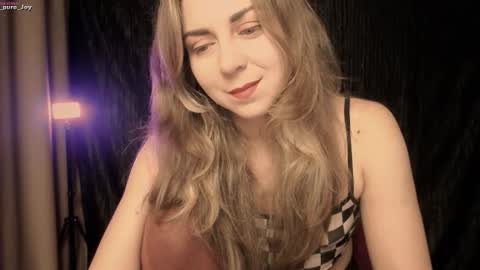 Snapshot of _pure_joy chatting on November 1, 2025, 9:28 pm Joy online show from November 1, 2025, 9:28 pm