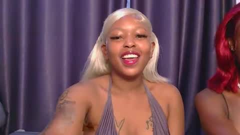  Roxxana online show from February 15, 2026, 4:42 am