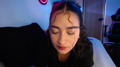 Snapshot of _santalove_ chatting on January 5, 2025, 7:39 pm SantaLove online show from January 5, 2025, 7:39 pm