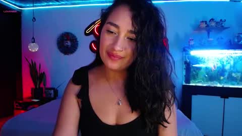 Snapshot of _santalove_ chatting on January 8, 2025, 1:32 am SantaLove online show from January 8, 2025, 1:32 am