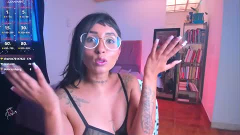 Snapshot of _saraaparker_ chatting on February 15, 2025, 4:12 pm Sarita online show from February 15, 2025, 4:12 pm