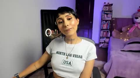 Snapshot of _saraaparker_ chatting on November 25, 2025, 8:20 pm Sarita online show from November 25, 2025, 8:20 pm
