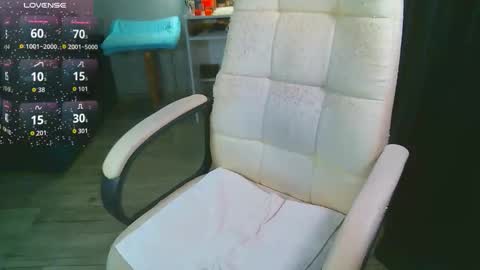 Snapshot of _sweet_ruby_ chatting on February 17, 2026, 5:48 am Milana welcome to my world online show from February 17, 2026, 5:48 am