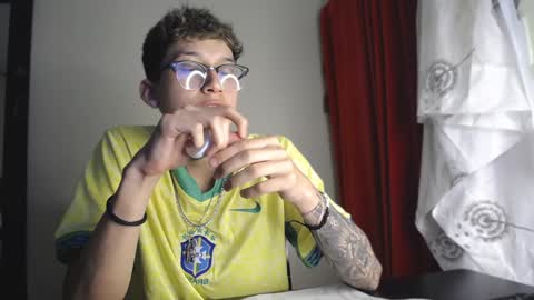 Thomas online show from December 22, 2024, 9:09 pm