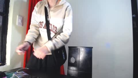 Thomas online show from February 5, 2025, 7:53 pm