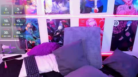     online show from November 11, 2025, 3:06 am