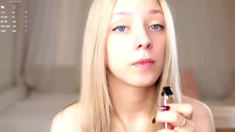 Snapshot of a__mother_of_dragons chatting on February 25, 2026, 1:37 am Luna online show from February 25, 2026, 1:37 am