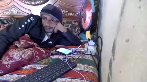 Snapshot of aakhan804 chatting on February 10, 2026, 9:24 am aakhan804 online show from February 10, 2026, 9:24 am