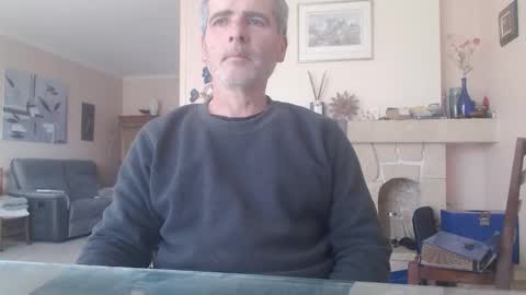 Aalex1717 online show from December 14, 2025, 8:52 am