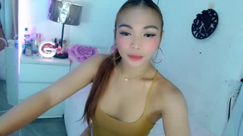 abby_luxpinay online show from January 6, 2026, 7:28 pm