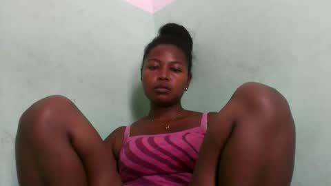 Snapshot of abella677022 chatting on February 20, 2026, 6:26 am abella677022 online show from February 20, 2026, 6:26 am